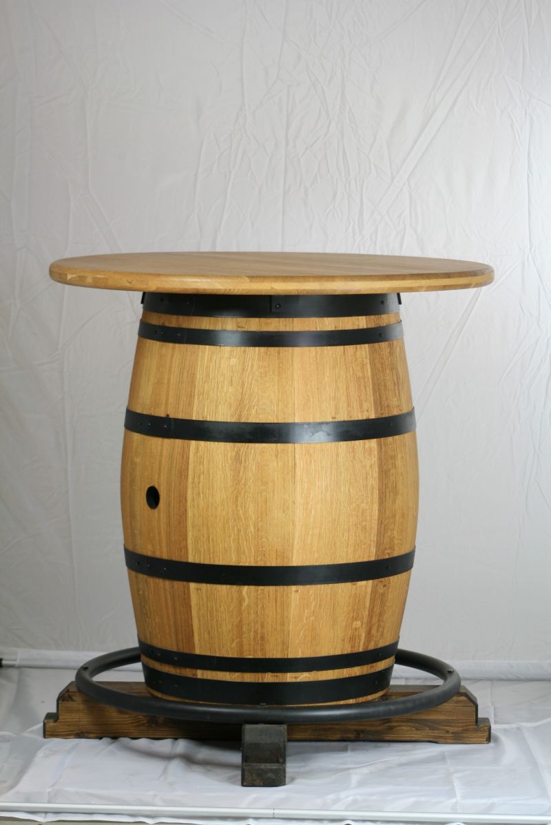 Stehtisch aus einem Weinfass Barrique 225 Liter mit Massivholzplatte 100 cm Durchmesser